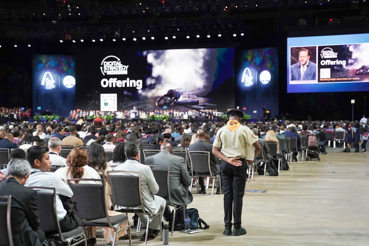Wide event photograph showing audience atmosphere